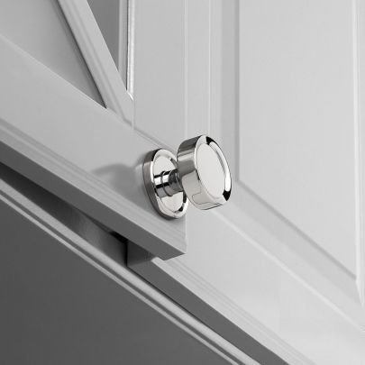 The image shown below is Bright Chrome finish