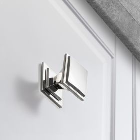 Beaulieu Square Knob with Square Backplate